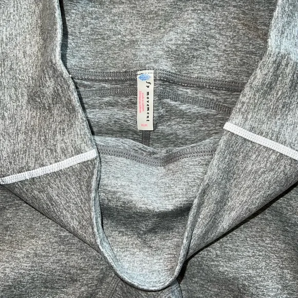 ❄️SOLD❄️- FREE PEOPLE High-Rise 7/8 You're A Peach Leggings SZ. M - Picture 6 of 14